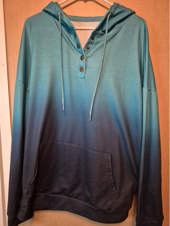 No Label Tops - Women's XL Turquoise to Black Gradient Button-Up Hoodie Shirt, New w/o